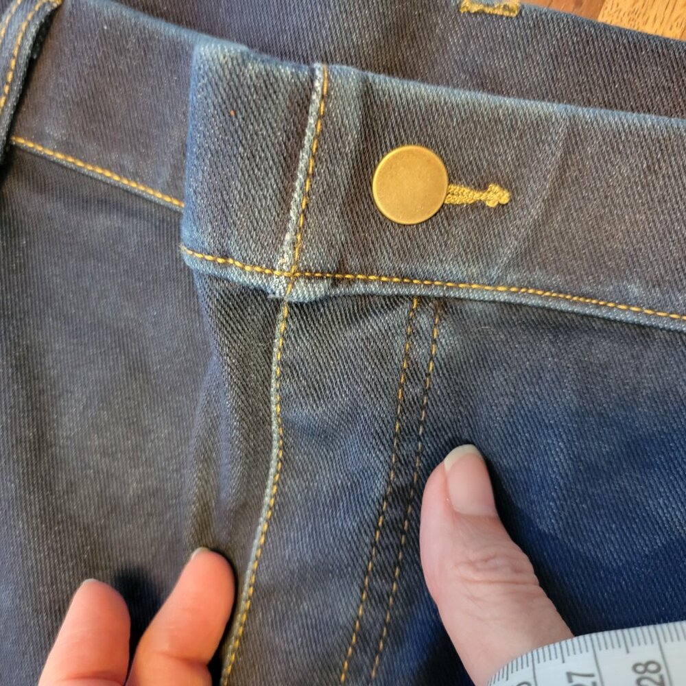 Time & Tru  Skinny Fit High Rise Stretch Fitted Denim Jeggings - Picture 9 of 9